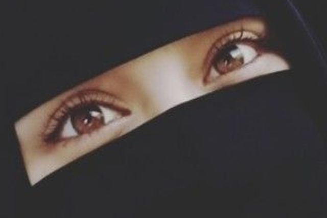 الخطابة أم شهد